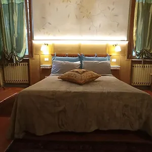 Magnolia Garden Ferrara